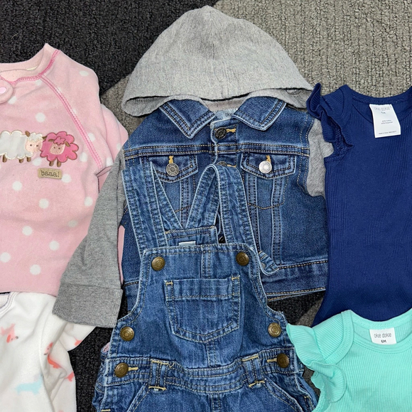 Lot of 8 assorted baby girl 6 month bundle some NWT - Picture 8 of 11